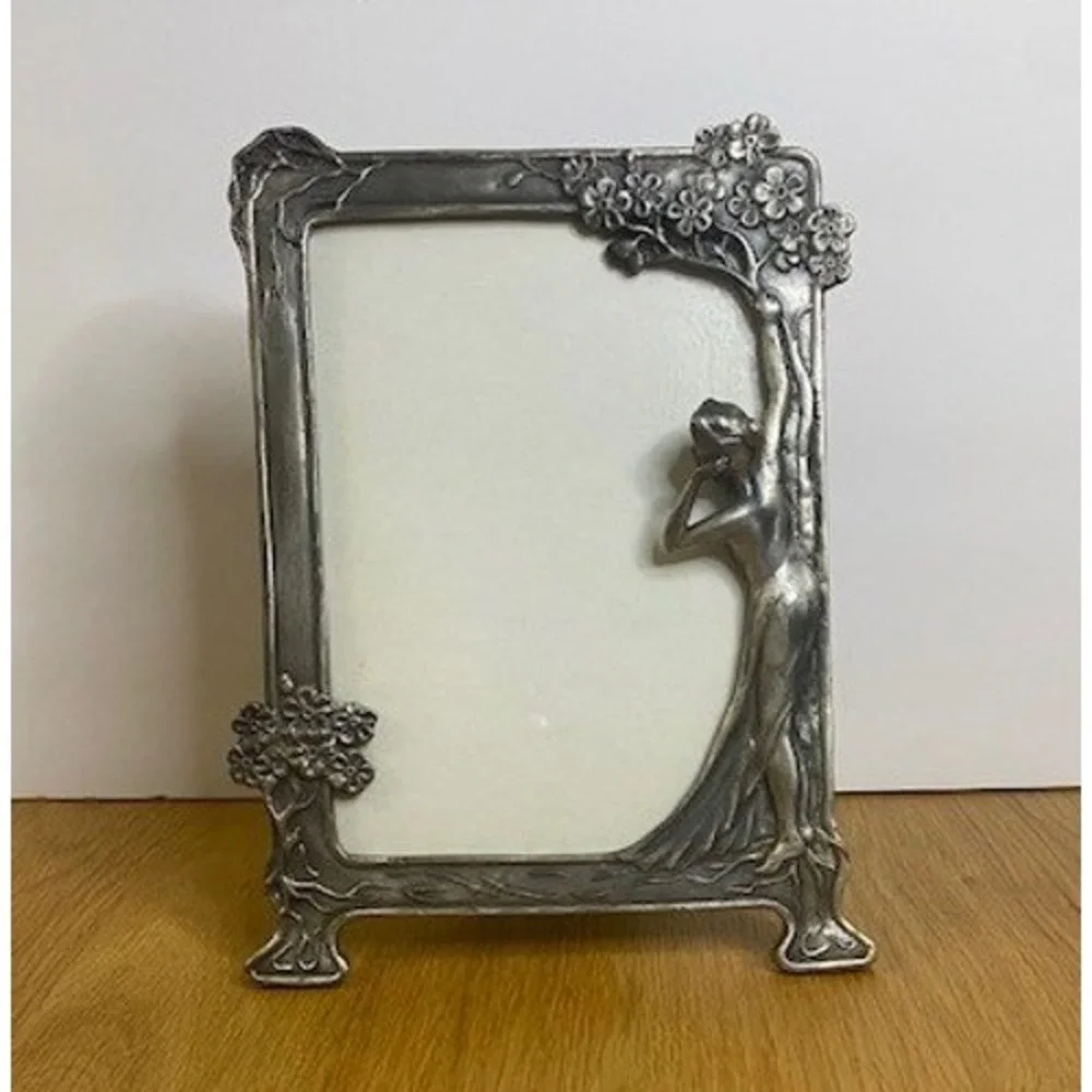 Unbranded Art Nouveau Picture Frame 5x7 Silver Pewter Good Nymph Floral Relief